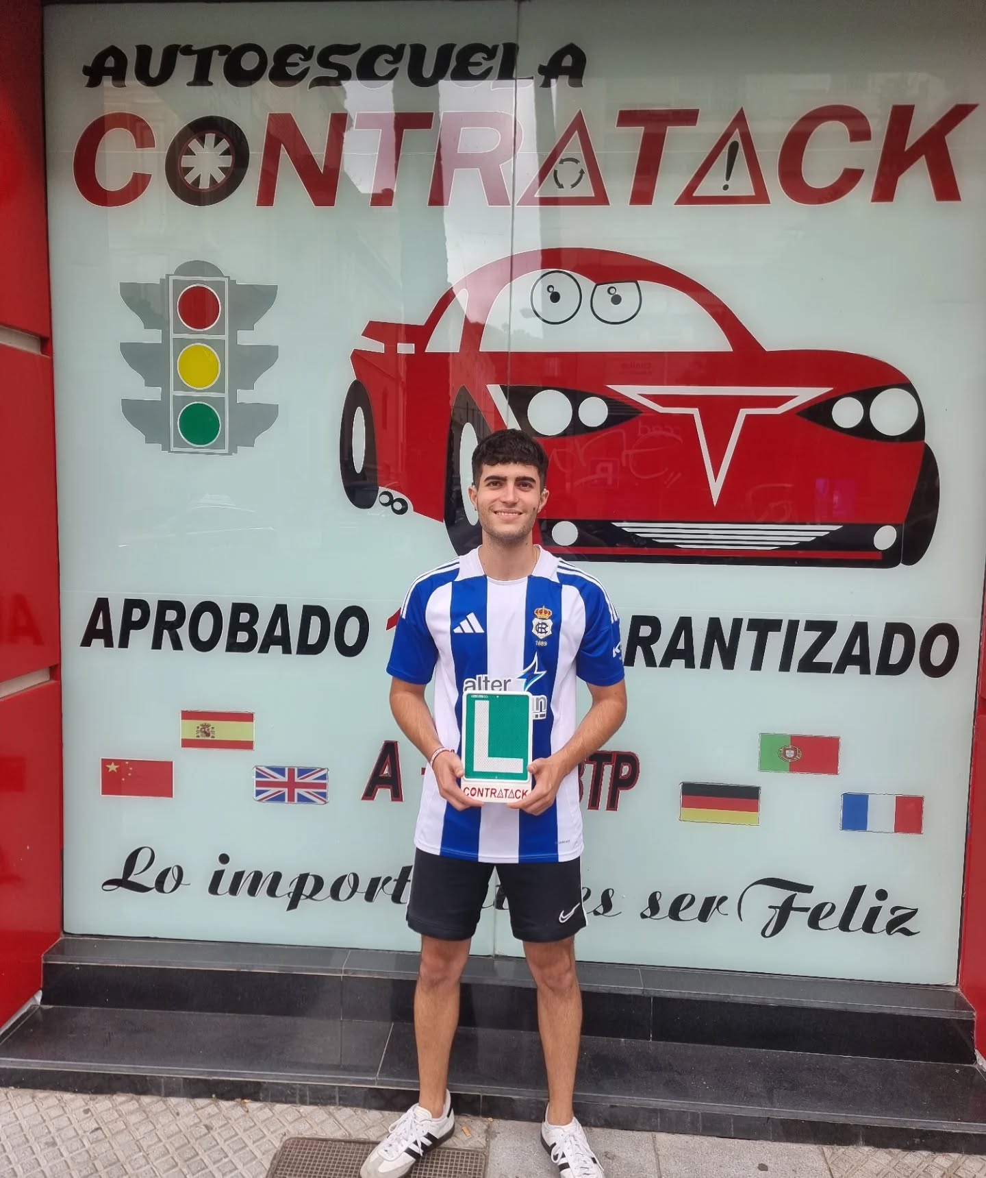 Autoescuela en Huelva - Alumnos aprobados