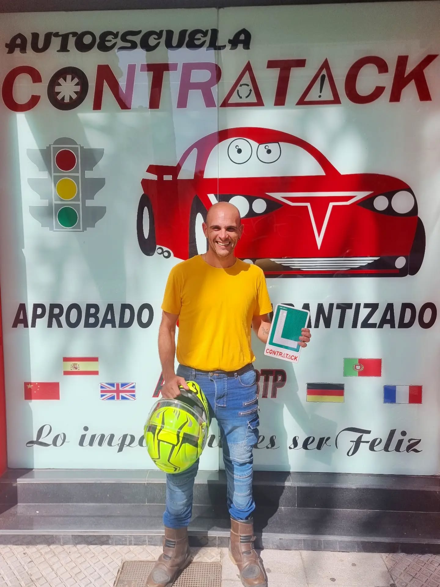 Autoescuela en Huelva - Alumnos aprobados